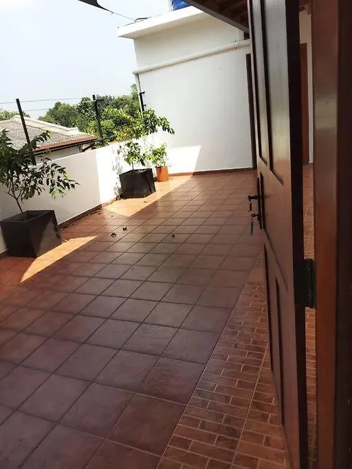 Comfortable & Serene Stay At Red Rocks Villa Rajagiriya Sri Lanka