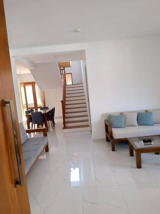 Comfortable & Serene Stay At Red Rocks Villa Rajagiriya