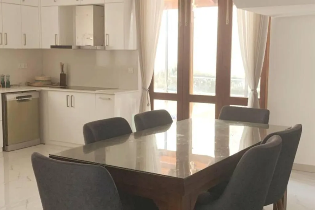 Comfortable & Serene Stay At Red Rocks Villa Rajagiriya Sri Lanka