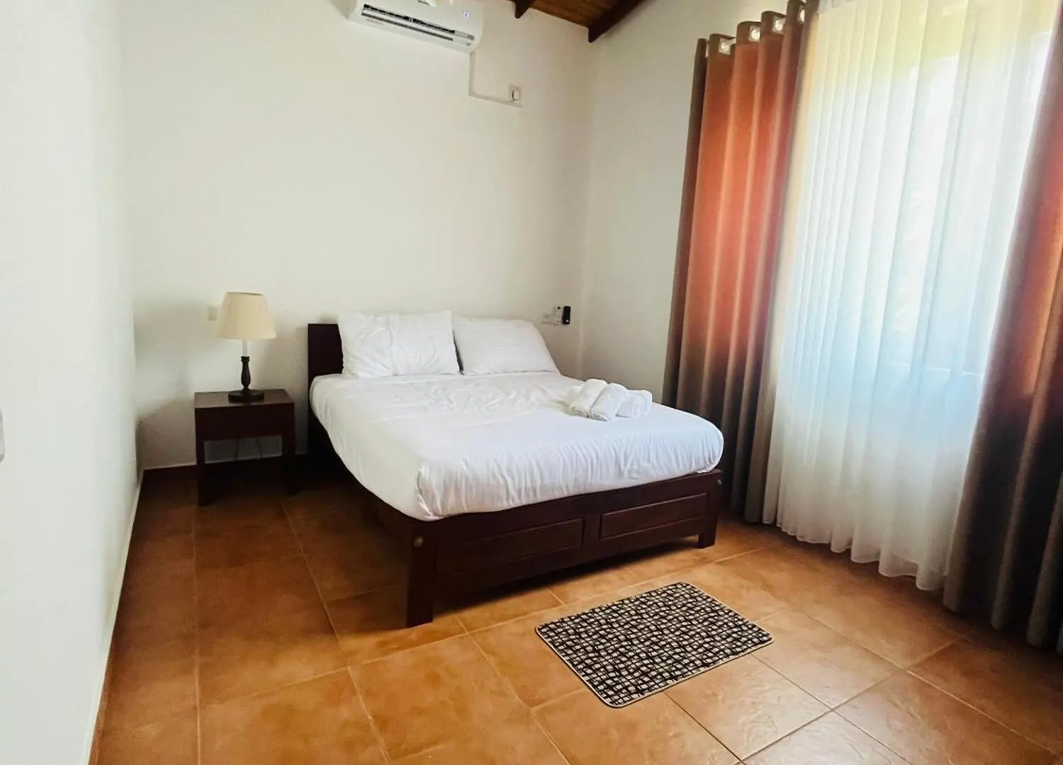 Comfortable & Serene Stay At Red Rocks Villa Rajagiriya